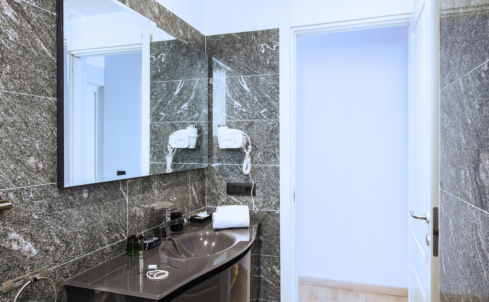 Aiello Rooms Milan Bagian luar foto
